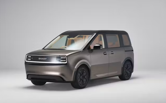 シャープのEV、27年度に発売 家電量販店など販路に