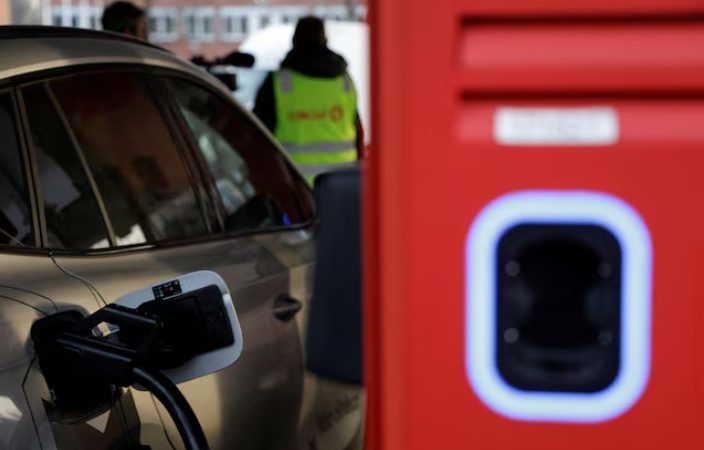 ノルウェー、新車販売の96％がＥＶに　他国を大きくリード