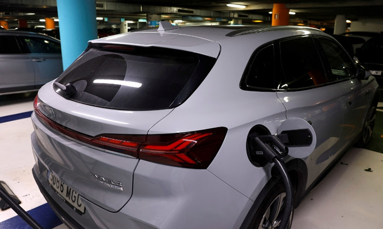 欧州主要市場でＥＶ販売急増、ガソリン高で